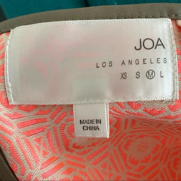 JOA Jacquard Metallic Neon Mini Skirt - Picture 3 of 5